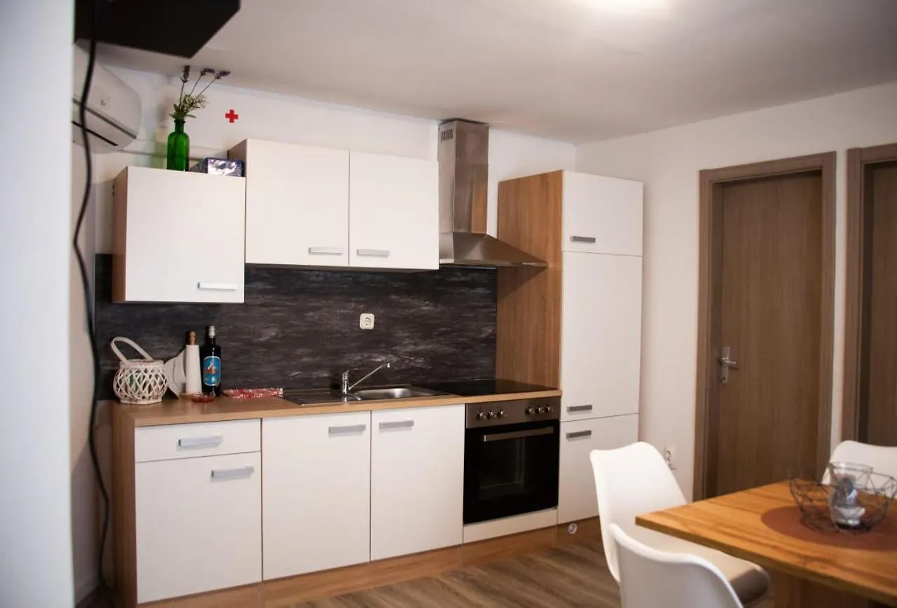 Amber In The Centar Apartment Kastela